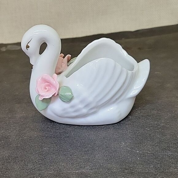 Porcelain Swan, Vase And Lefton Ring Box - Picture 2 of 16